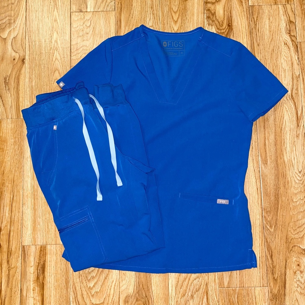 Royal blue core women’s Figs scrub set